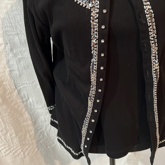 Faith Resortwear sweater set, size medium - Picture 3 of 16